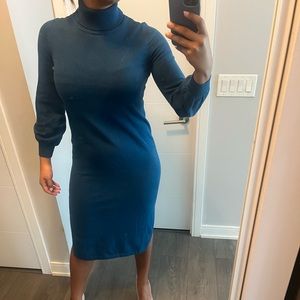Puff sleeve turtleneck sweater dress